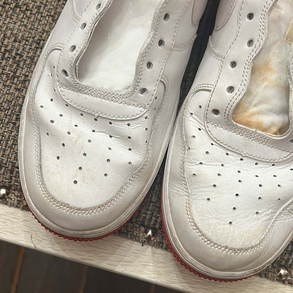 Air Force 1 Sneakers size 11 - Picture 2 of 8